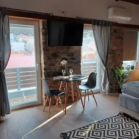 Luxury Apartment With Balcony Mytilíni Zewnętrze zdjęcie